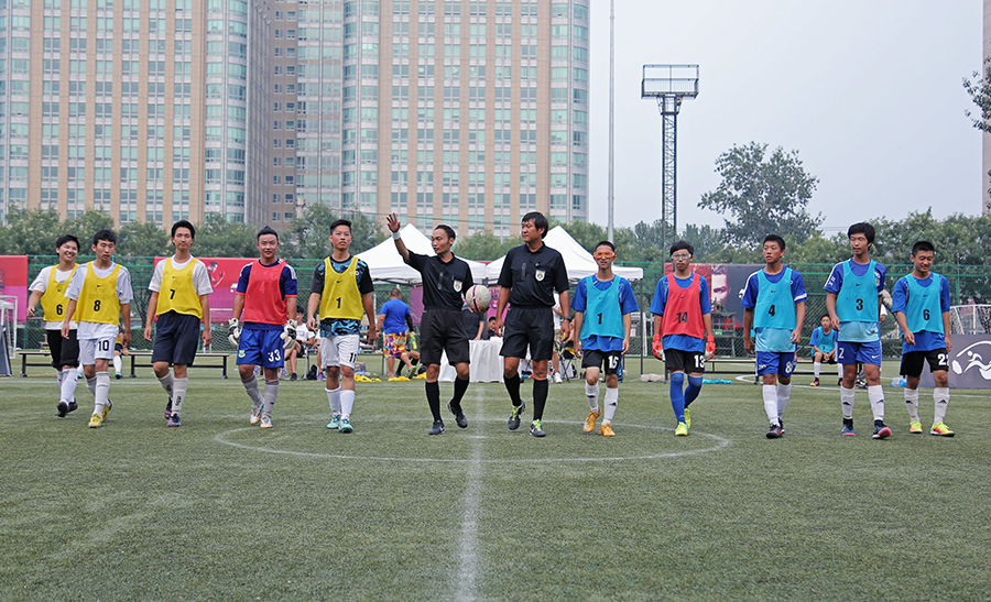 官方：内森-科林斯接替内尔高成为布伦特福德新队长