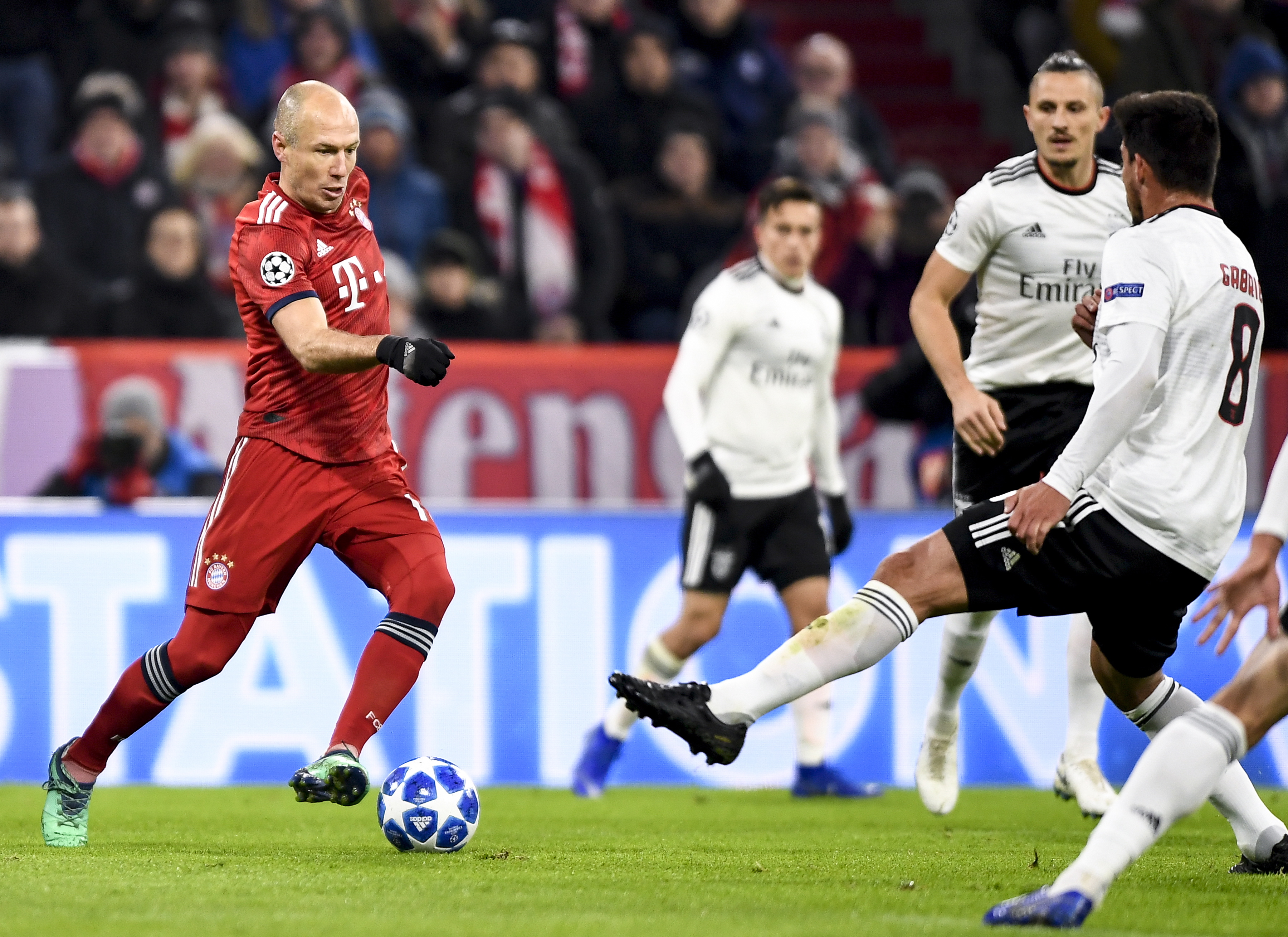 德转评年度最佳主帅：阿尔特塔、恩里克、弗里克、孔帕尼入围