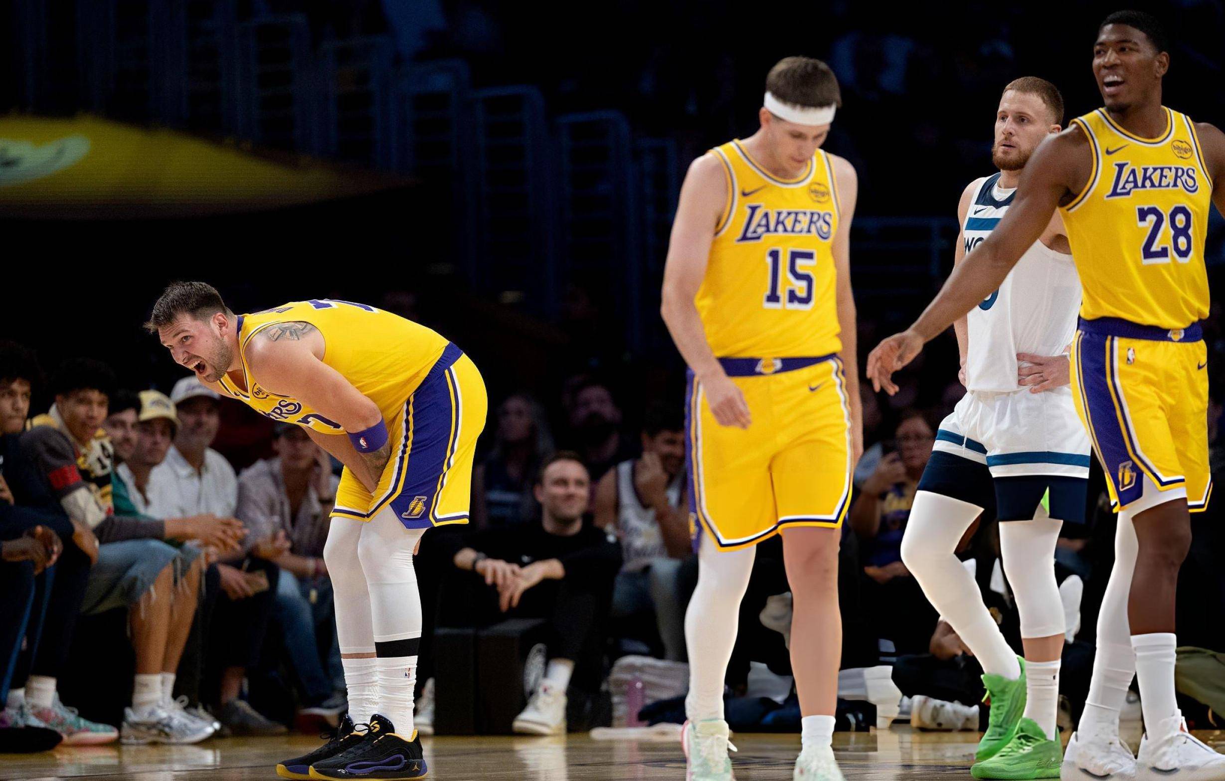 NBA季后赛焦点球员表现回顾